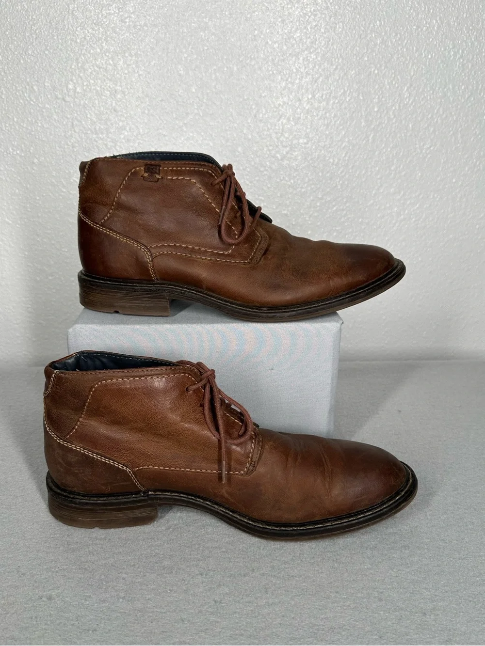 Josef Seibel Earl 04 Leather Chukka Boots